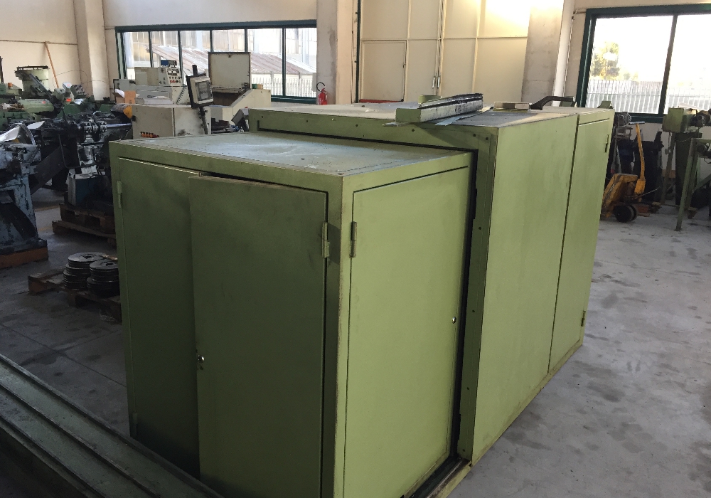 Sound enclosure